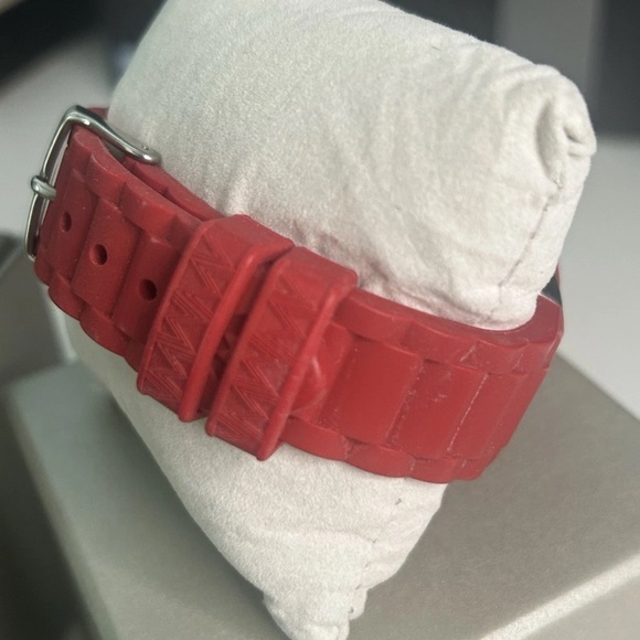 Michele Tahitian Jelly Bean Red & Silver Chrongraph Watch - Perfect Condition - Picture 8 of 11